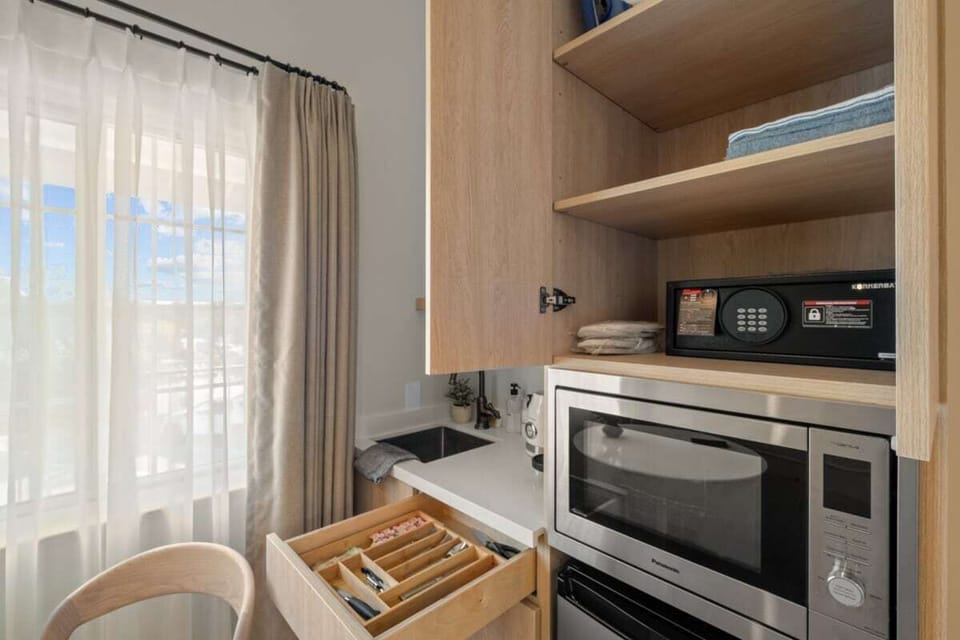 Kitchenette with Nespresso Coffee Machine and Mini Fridge - No Stove