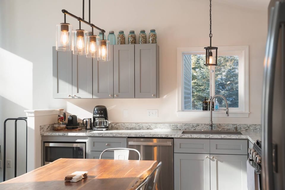 Another shot of our fully equipped kitchen.