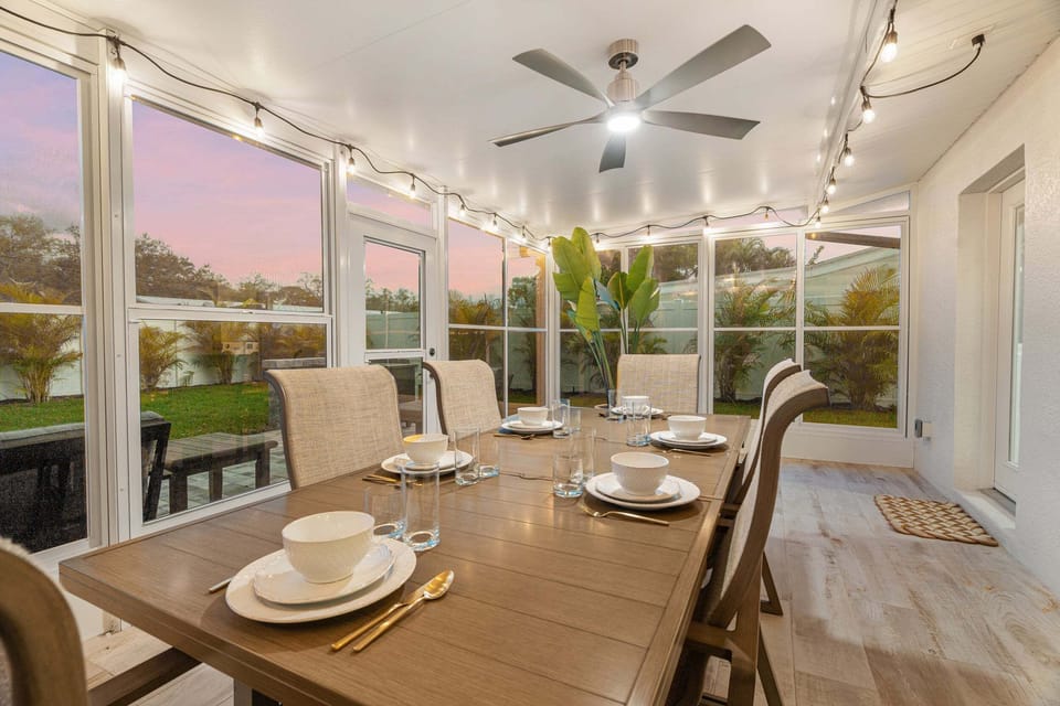 Enjoy Dinner while watching the Sarasota Sunsets.