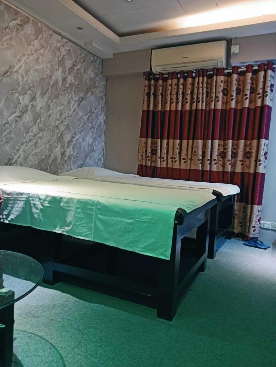 Signature Room | Free WiFi