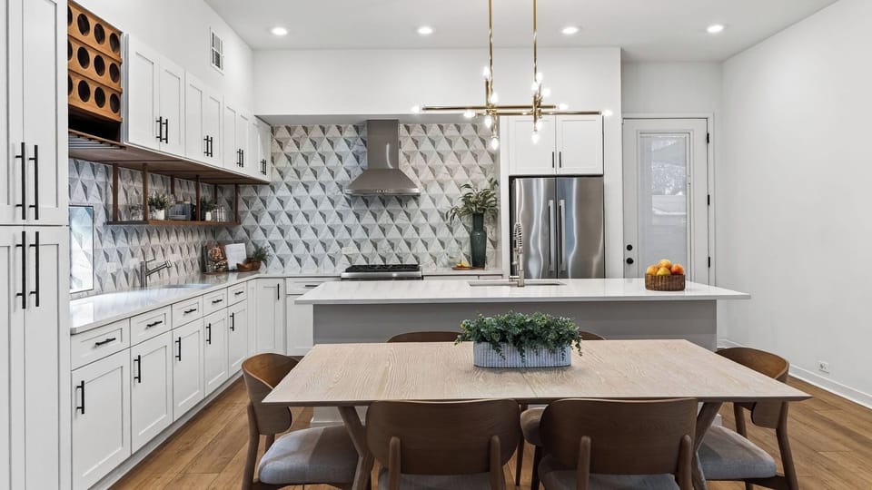 House (4 Bedrooms) | Interior