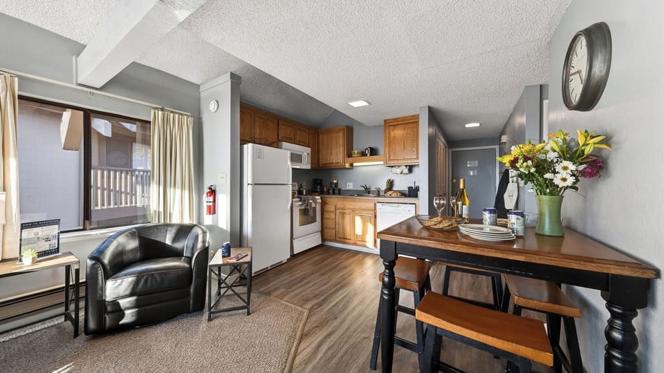 Apartment (1 Bedroom) | Interior