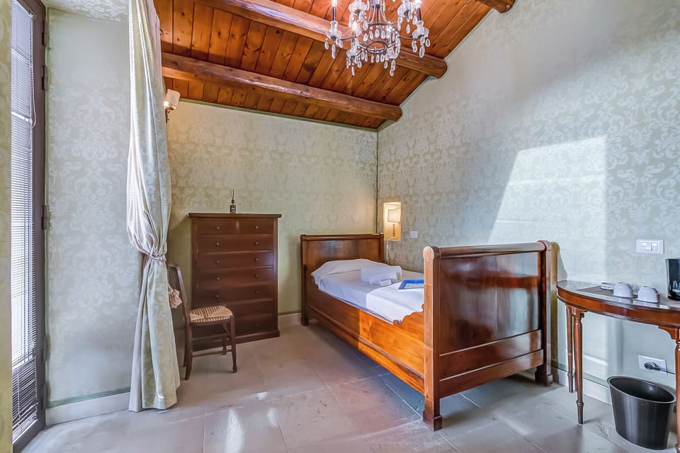 Second bedroom