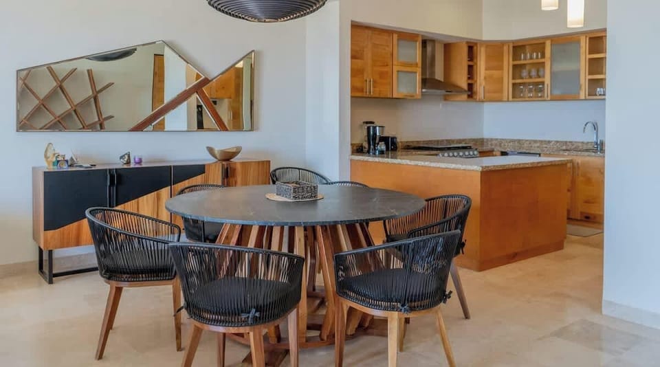 The table also doubles as a laptop-friendly workspace.