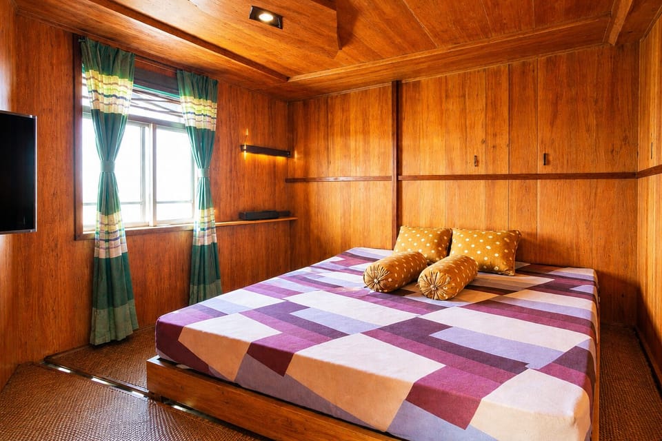 Standard Double Room, Patio, Ocean View | WiFi (free), bed sheets