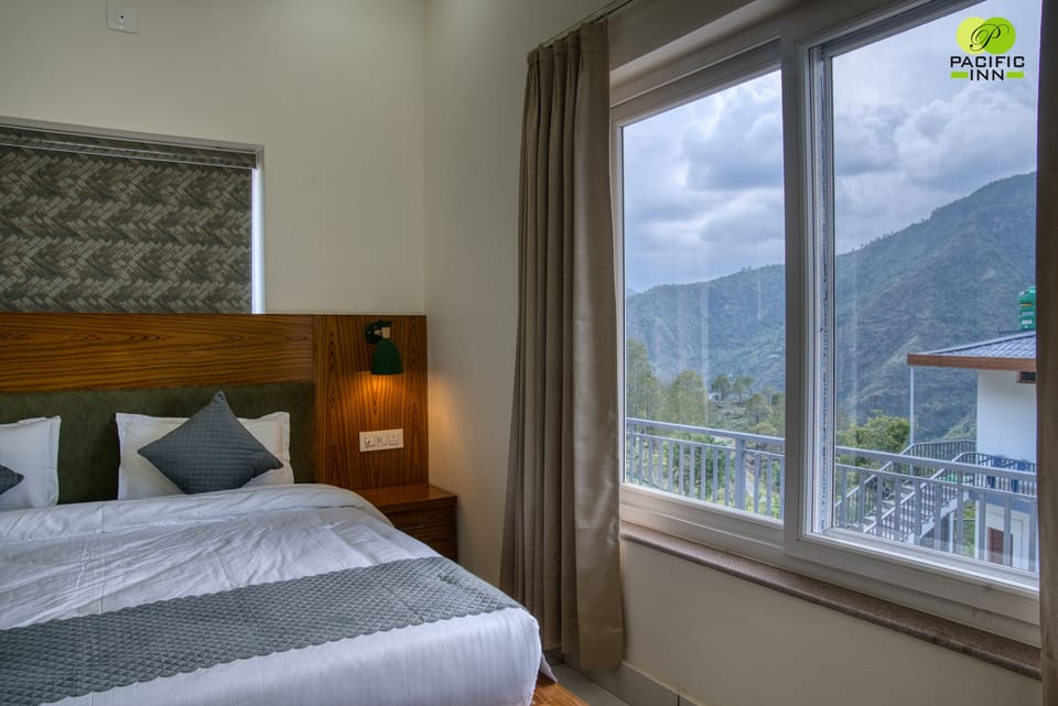 Deluxe Double Room, Valley View | Free WiFi