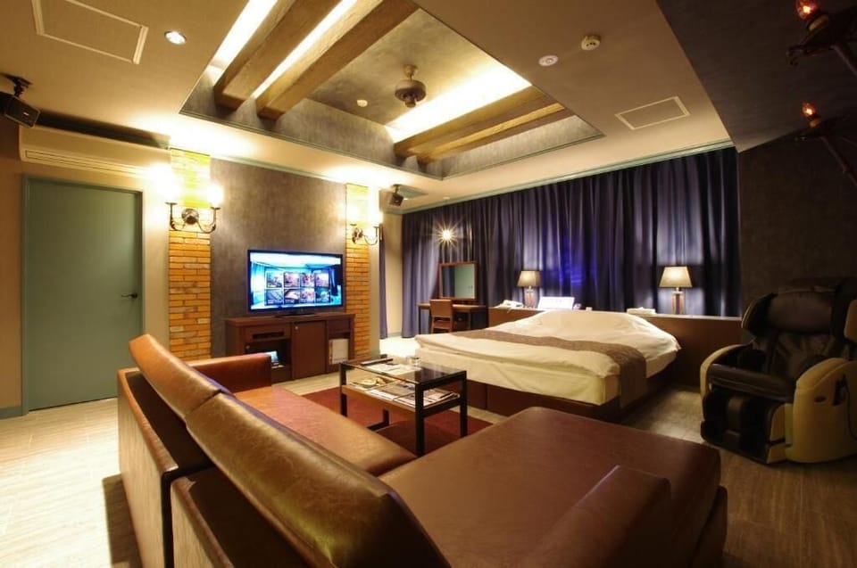 Premium Double Room, Smoking | WiFi (free)