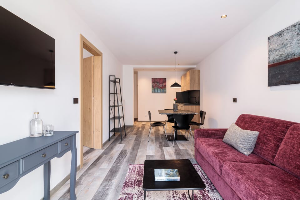 Family Apartment | Living area | Toys