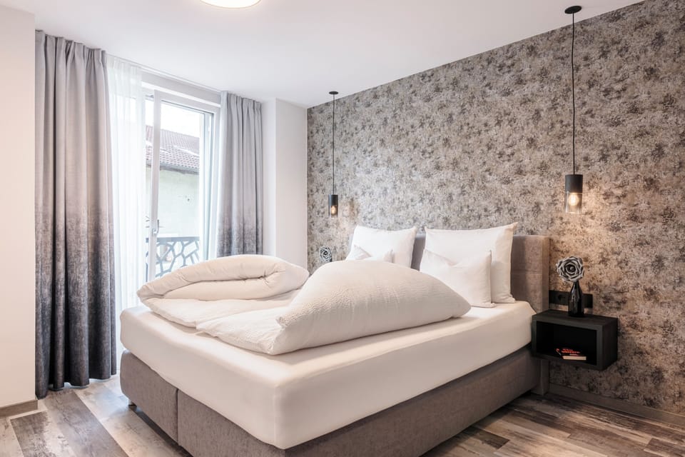 Family Apartment | In-room safe, individually decorated, individually furnished