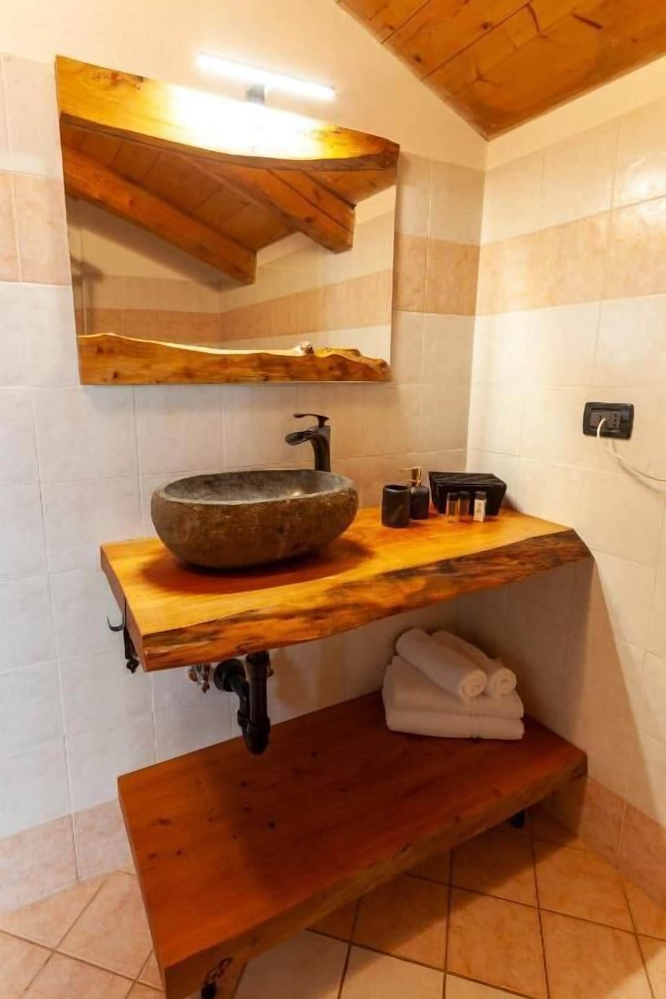 Double Room | Bathroom