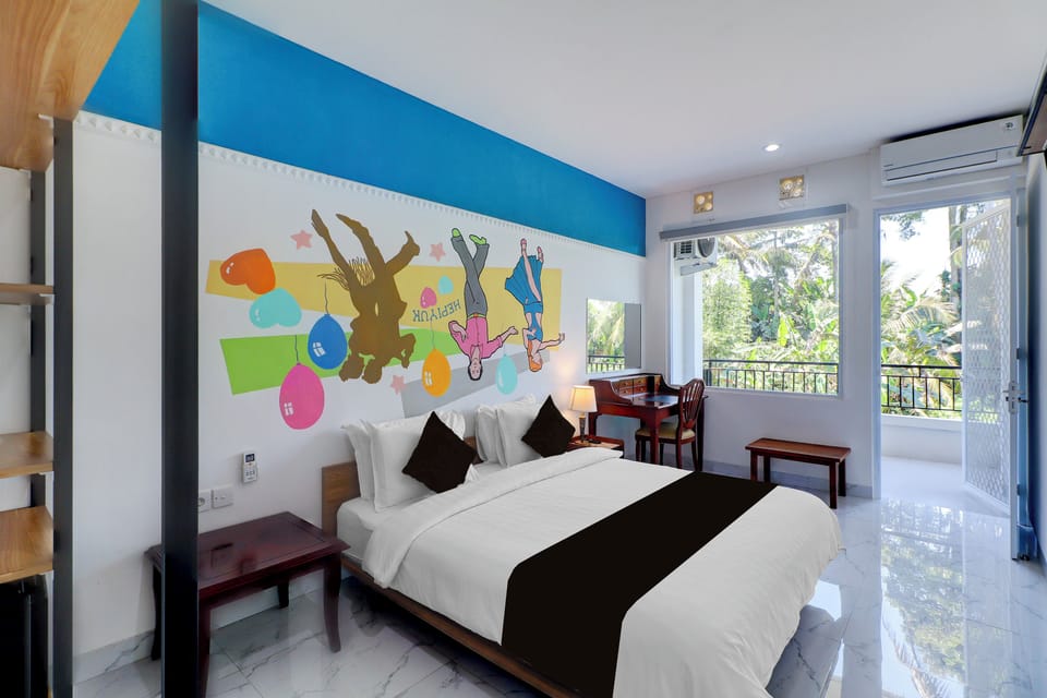 Deluxe Suite, Balcony | Free WiFi, bed sheets