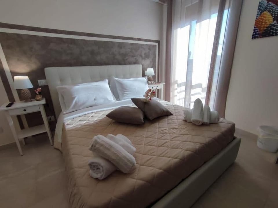 Superior Double Room, Balcony | Iron/ironing board (on request), WiFi (free)
