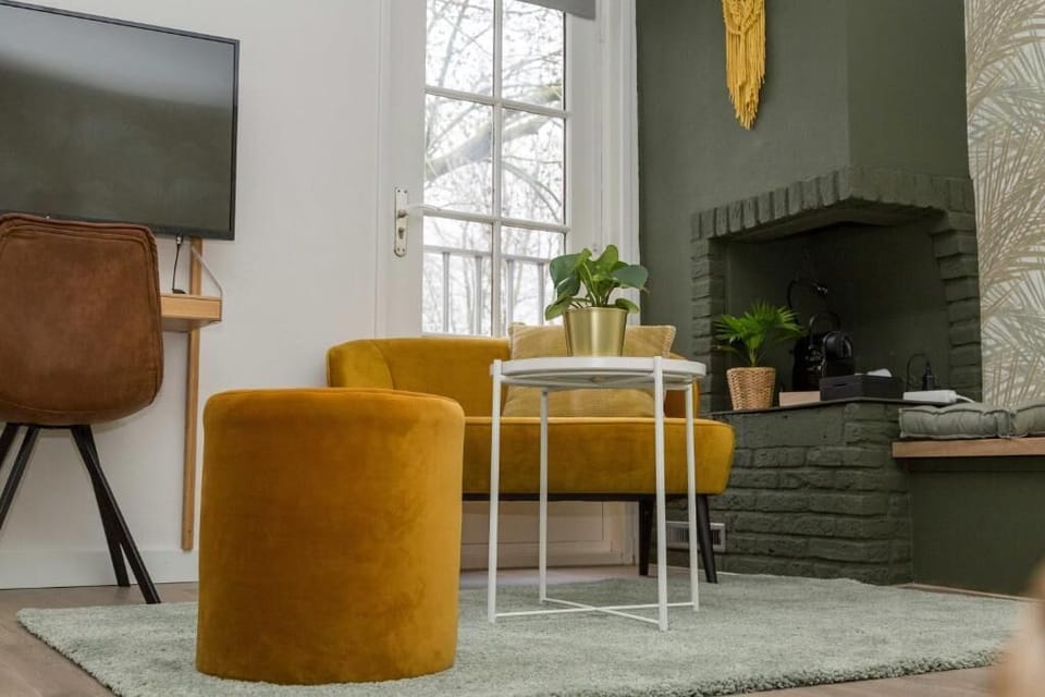 Triple Room, Non Smoking | Living area