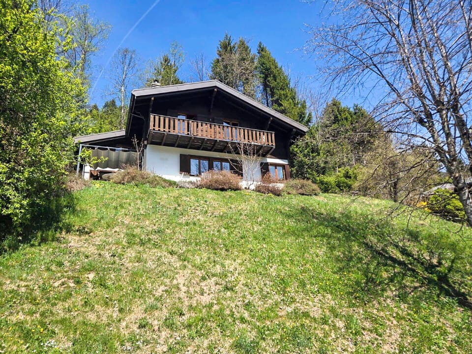 Tree, House, Home, Shrub, Cottage, Roof, Rural Area, Land Lot, Farmhouse, Meadow