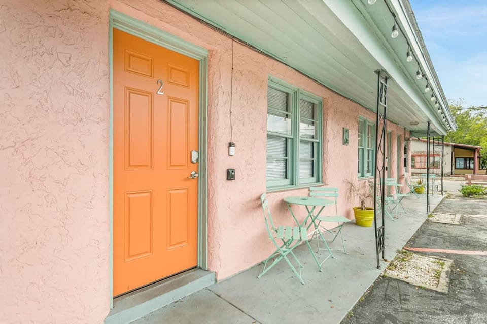 House | 1 bedroom