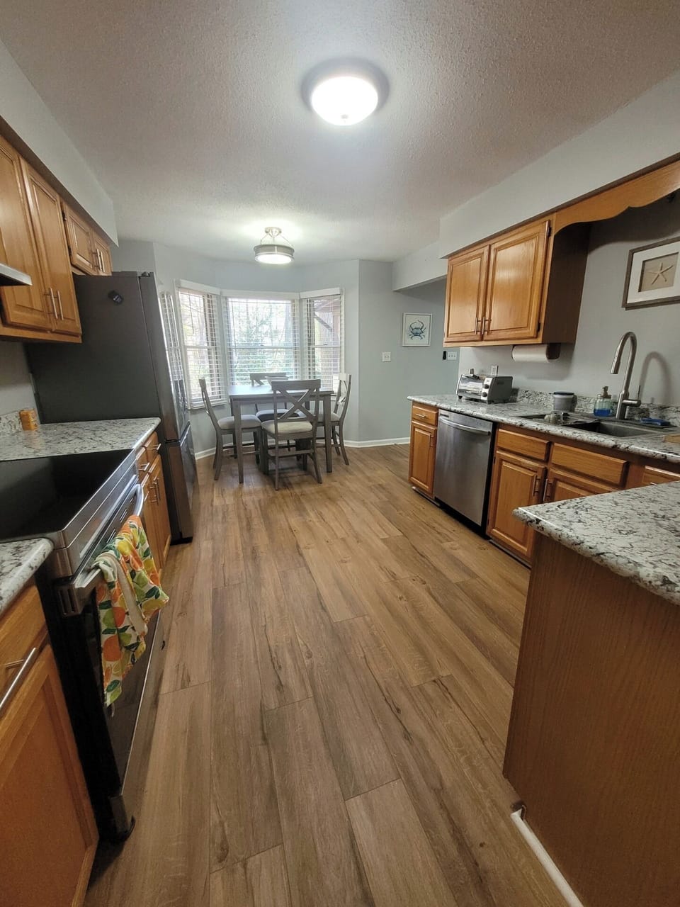 Large kitchen for all your cooking needs