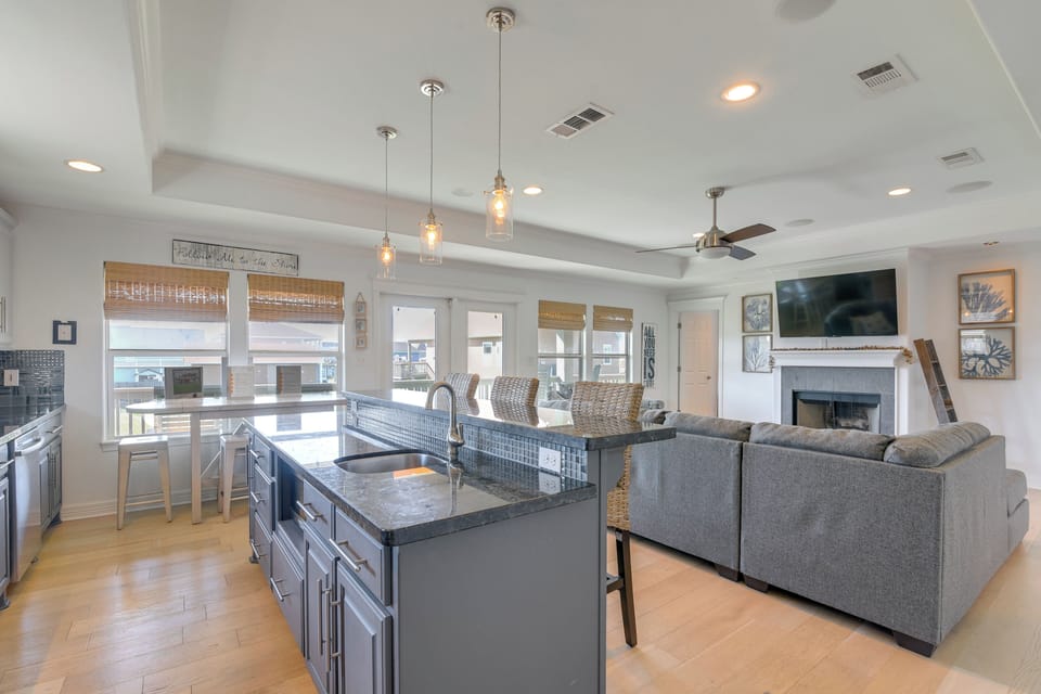 House (3 Bedrooms) | Interior