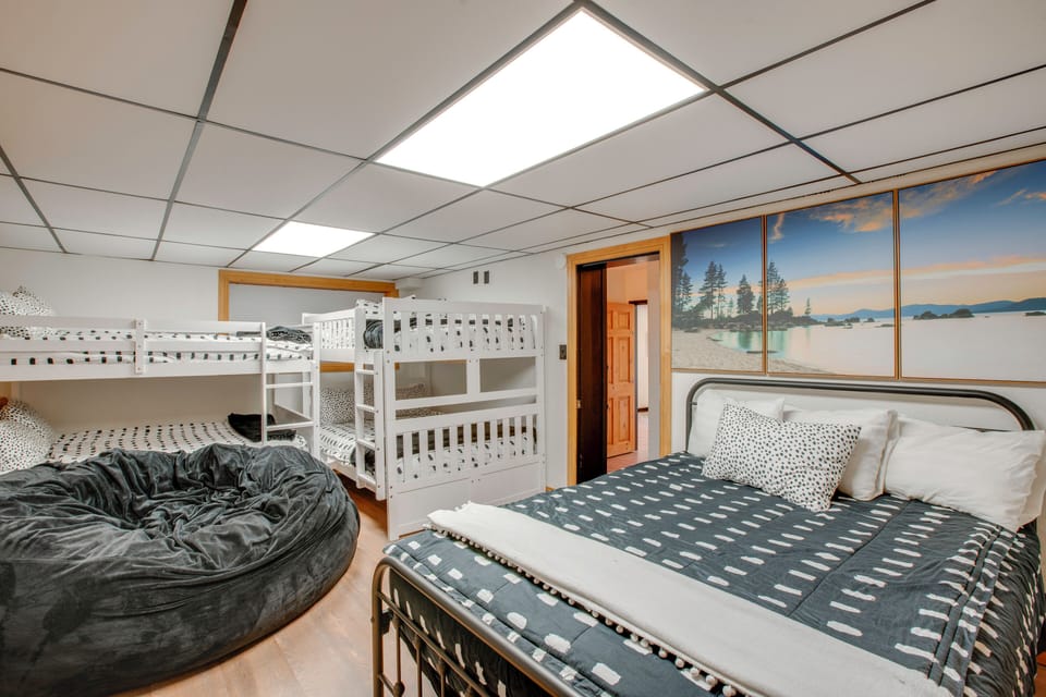 House (4 Bedrooms) | Interior