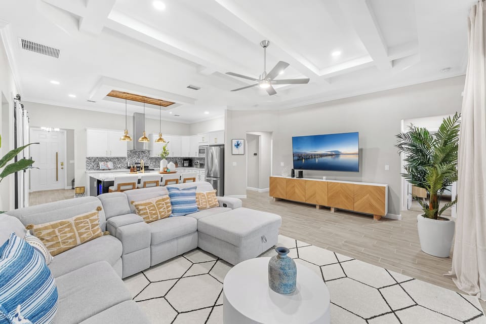 House (4 Bedrooms) | Interior