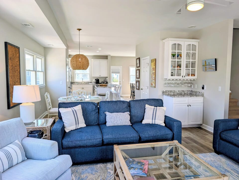 8 Bay Road, Tower Shores, North Bethany