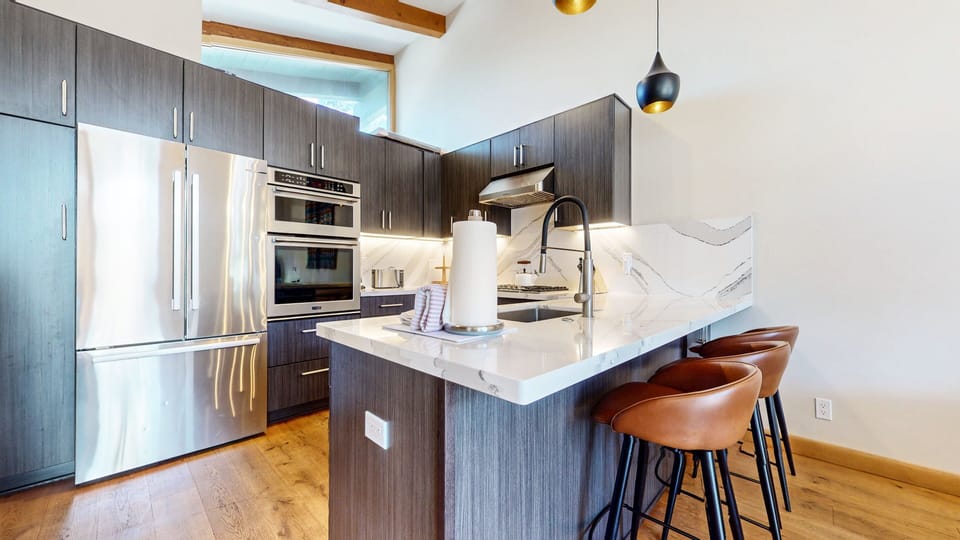 Condo, 4 Bedrooms | Private kitchen | Coffee/tea maker, fridge, oven, toaster