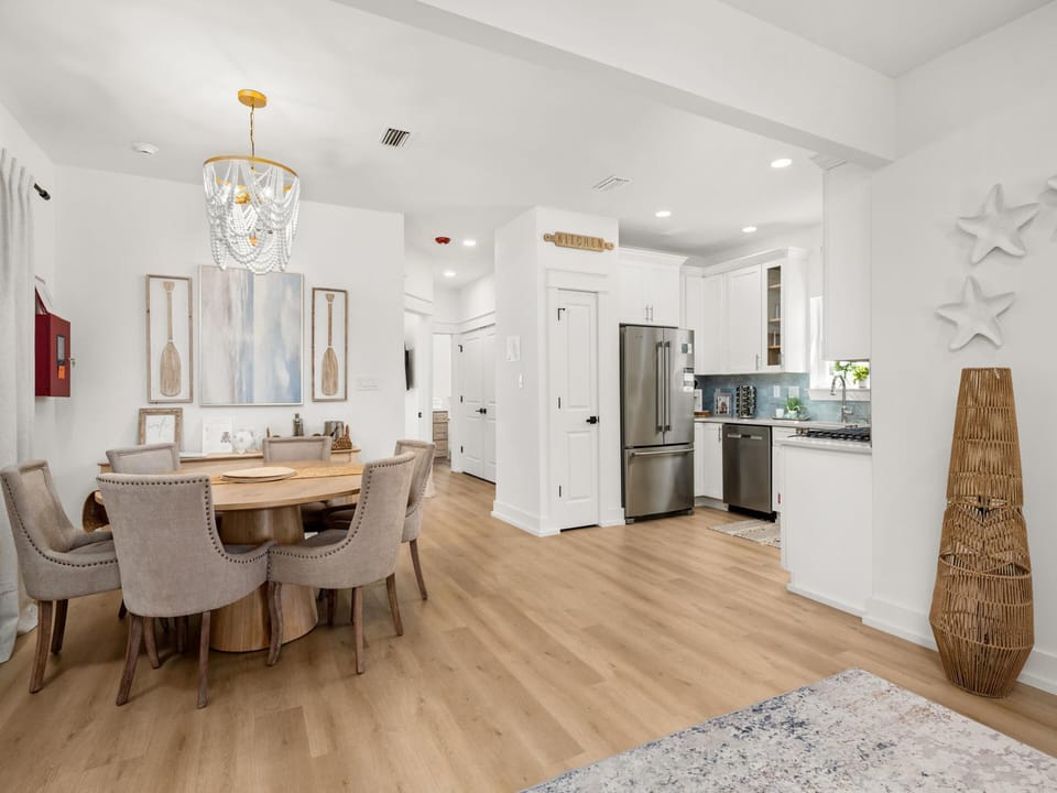 Dining Area - First Floor