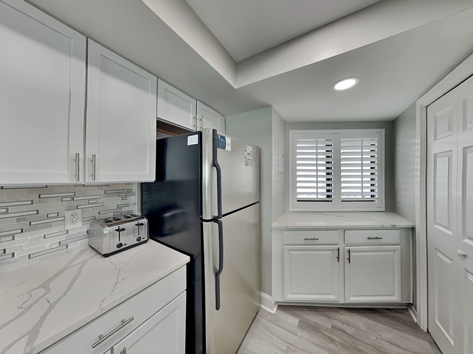 Kitchen - Modern Appliances