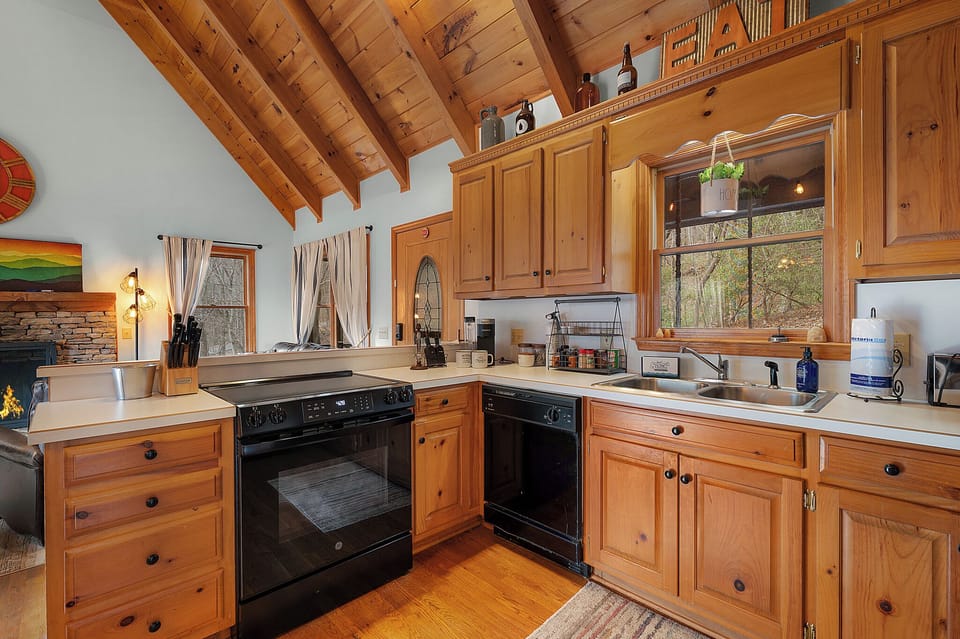 Wanderers Den - Entry Level Kitchen