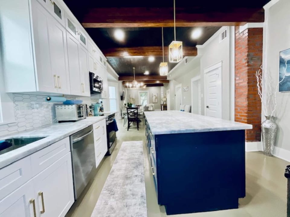 House, Multiple Beds, Patio, Garden View (Coastal Cove) | Private kitchen | Coffee/tea maker