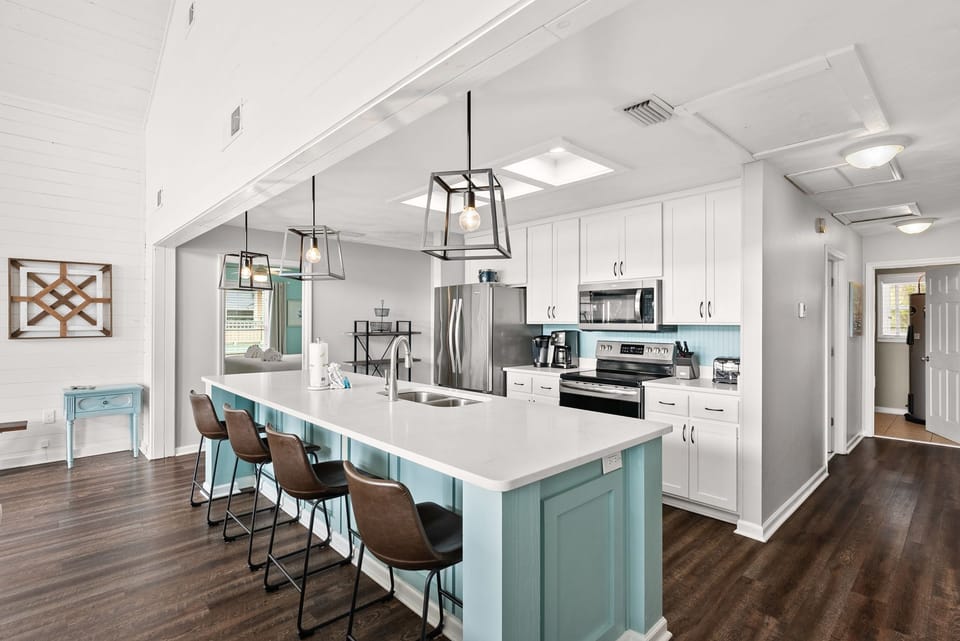 13-web-or-mls-PANHANDLE - 190 TREASURE DR - 10