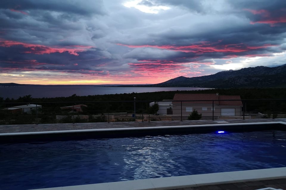 Holiday Home Swimming Pool