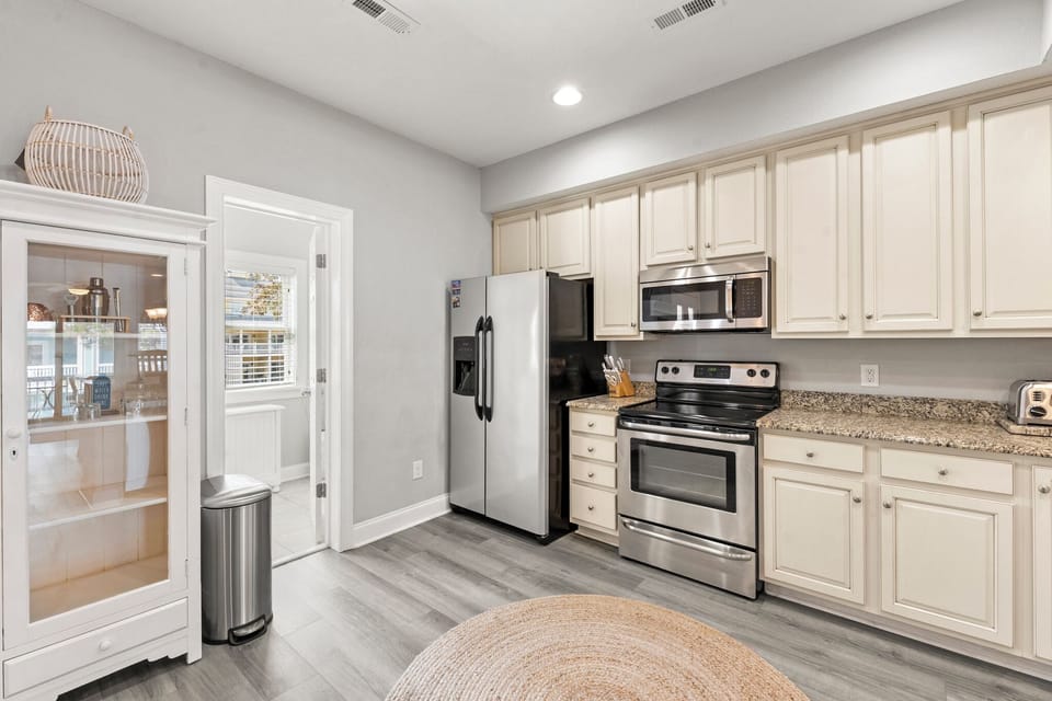 BB308A: Just Peachy | Level 2 Kitchen