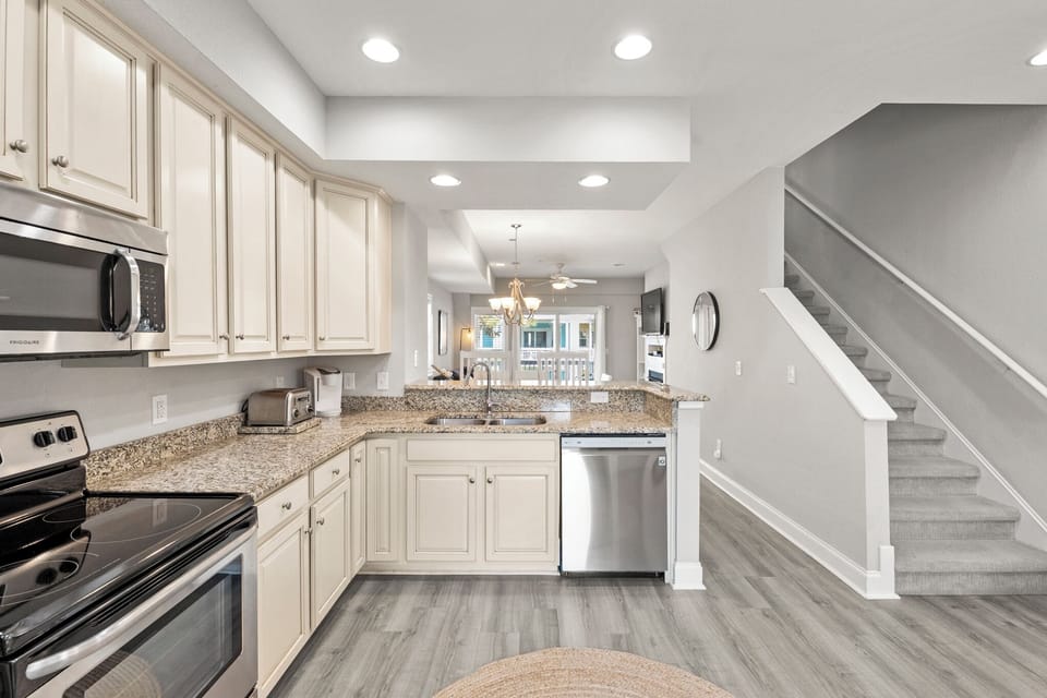 BB308A: Just Peachy | Level 2 Kitchen