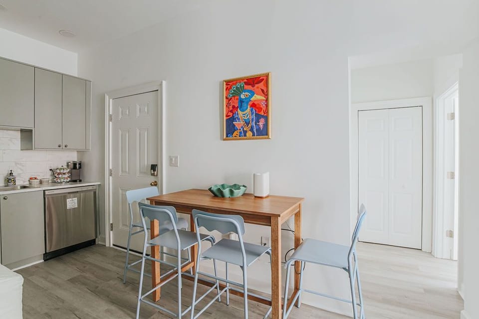 Dining area with seating for 4
