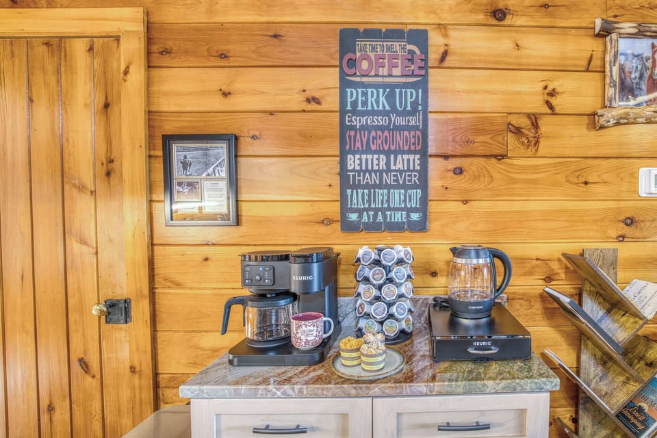 Full complimentary coffee bar - drip maker and Keurig