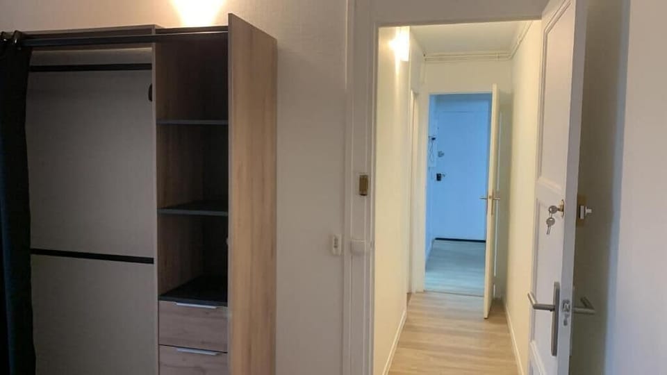 Basic Apartment, Non Smoking, Microwave | Interior