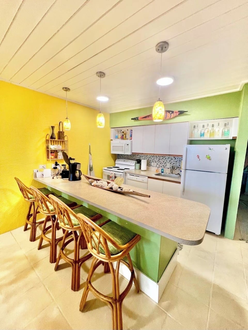Fully equipped kitchen with large dining area