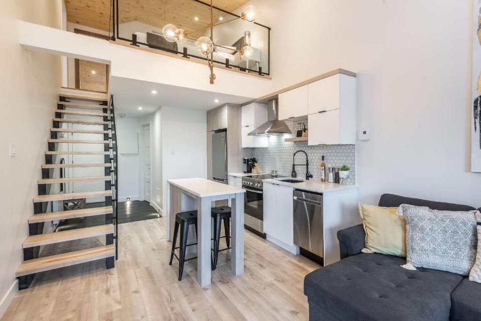 Apartment, Balcony, Mountain View | Interior