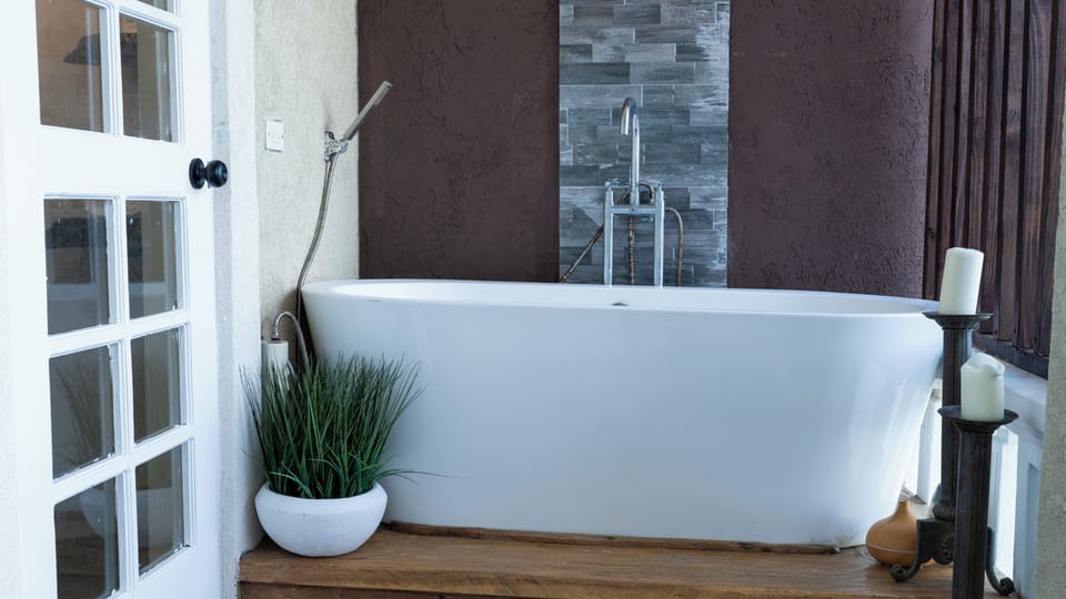 Premier Room, Ocean View | Deep soaking bathtub