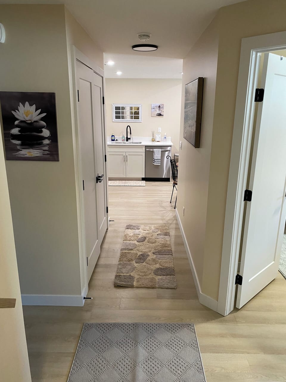 Hallway to full kitchen
