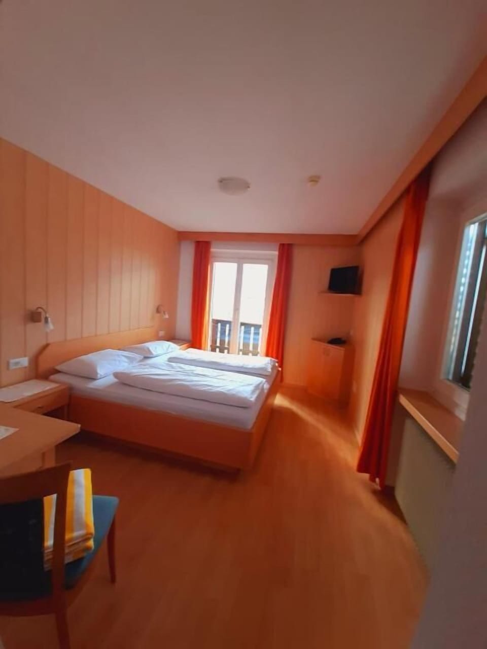 Basic Double Room, Balcony | Desk, WiFi (free)