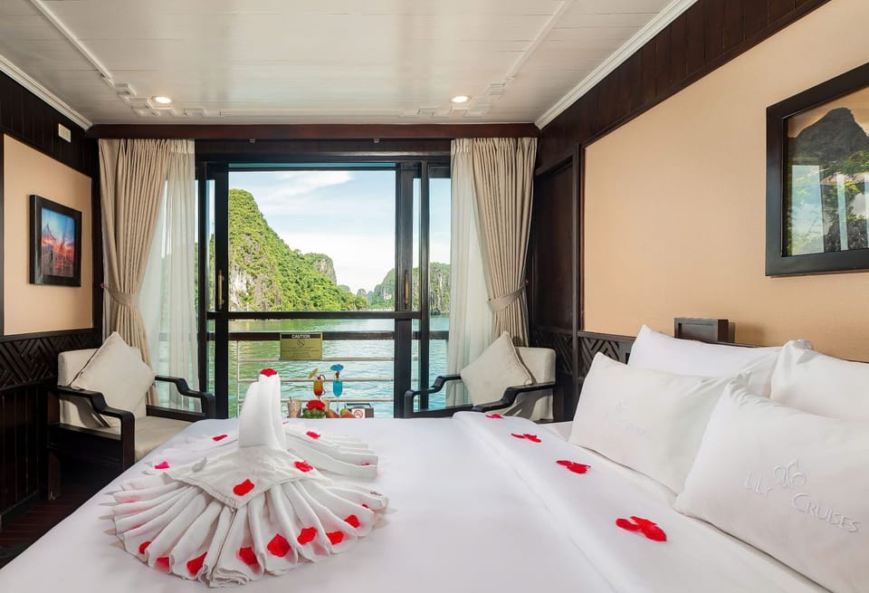 Executive Triple Room, Balcony, Ocean View | Minibar, blackout drapes, soundproofing, free WiFi