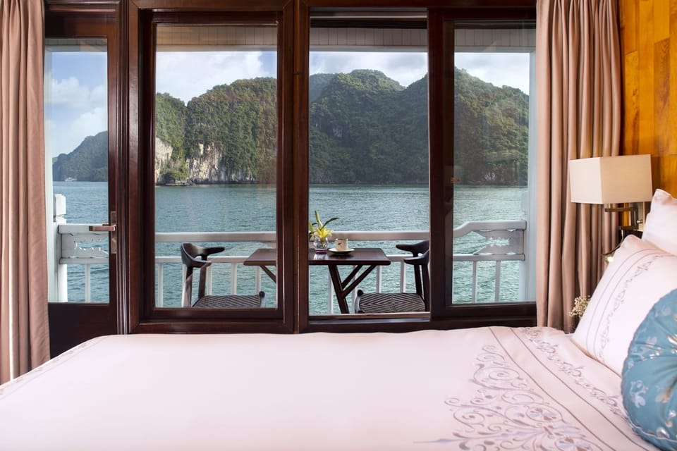 Executive Double Room, Balcony, Ocean View | Minibar, blackout drapes, soundproofing, free WiFi