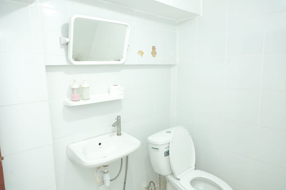 Standard Room | Bathroom