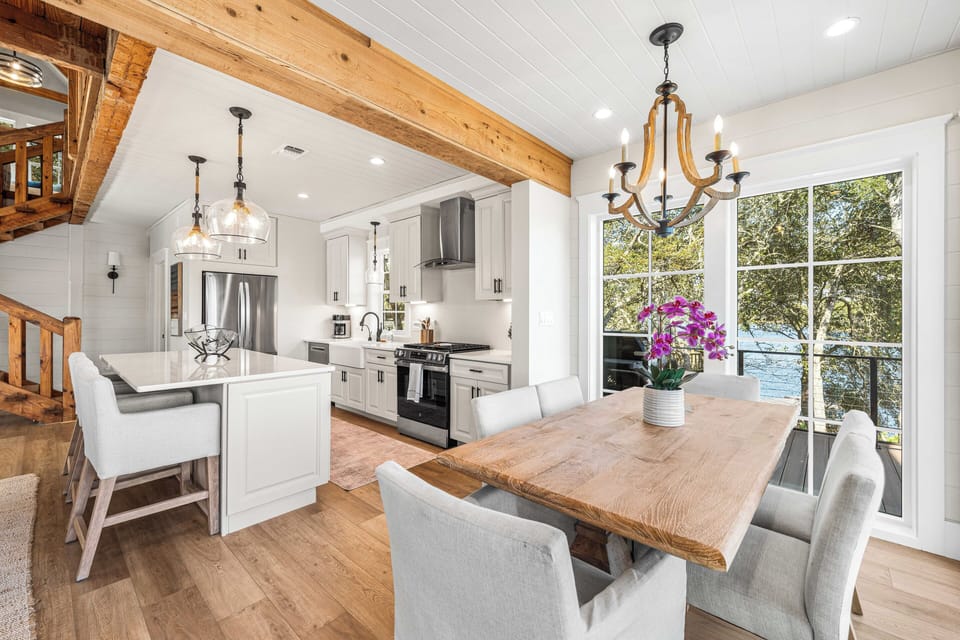 Gather for dinner in this bright dining nook