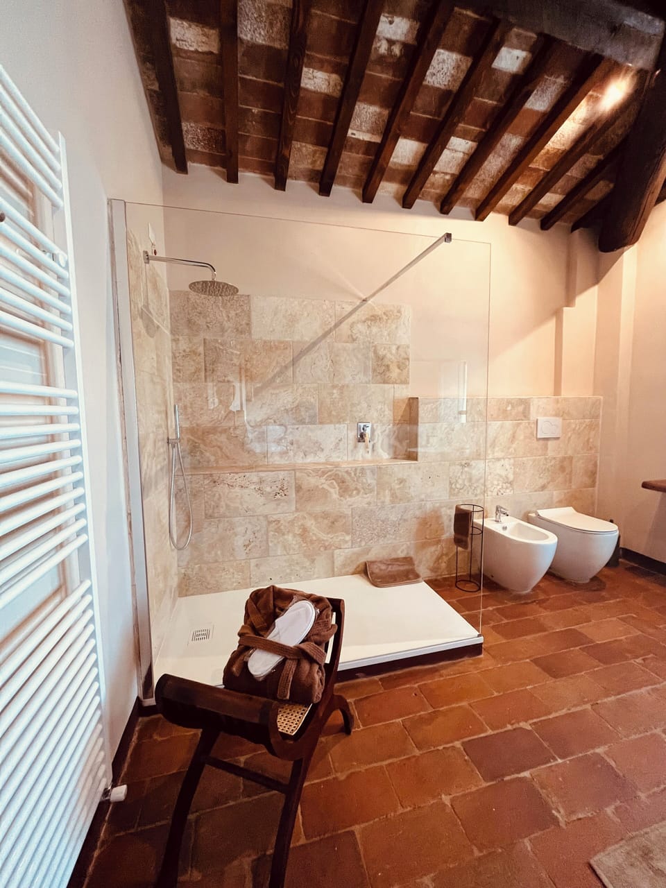 Deluxe Suite, Garden View | Bathroom