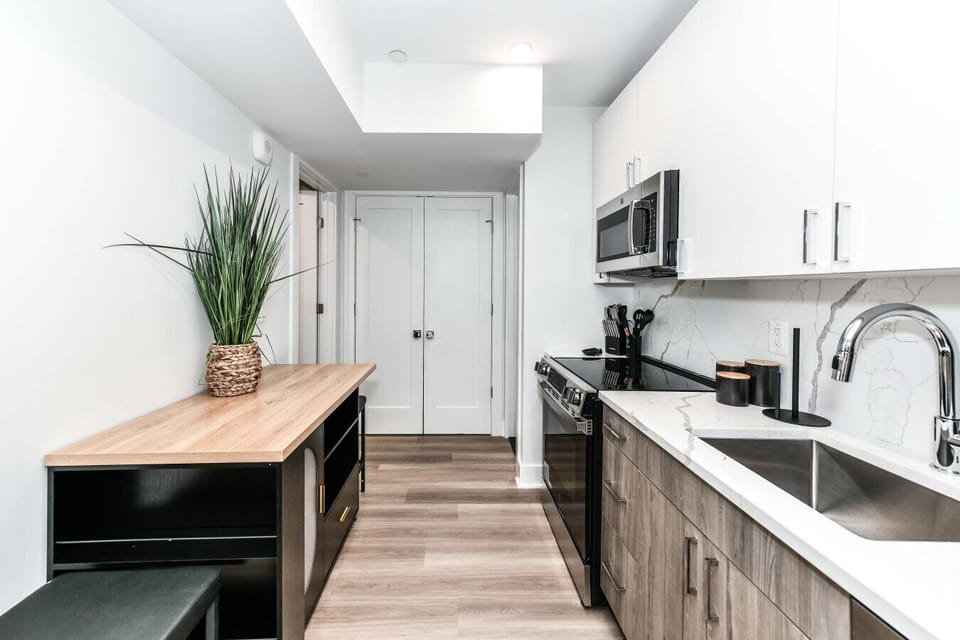 Comfortable 1BR Apartment for 4 | Full Kitchen & Fast WiFi