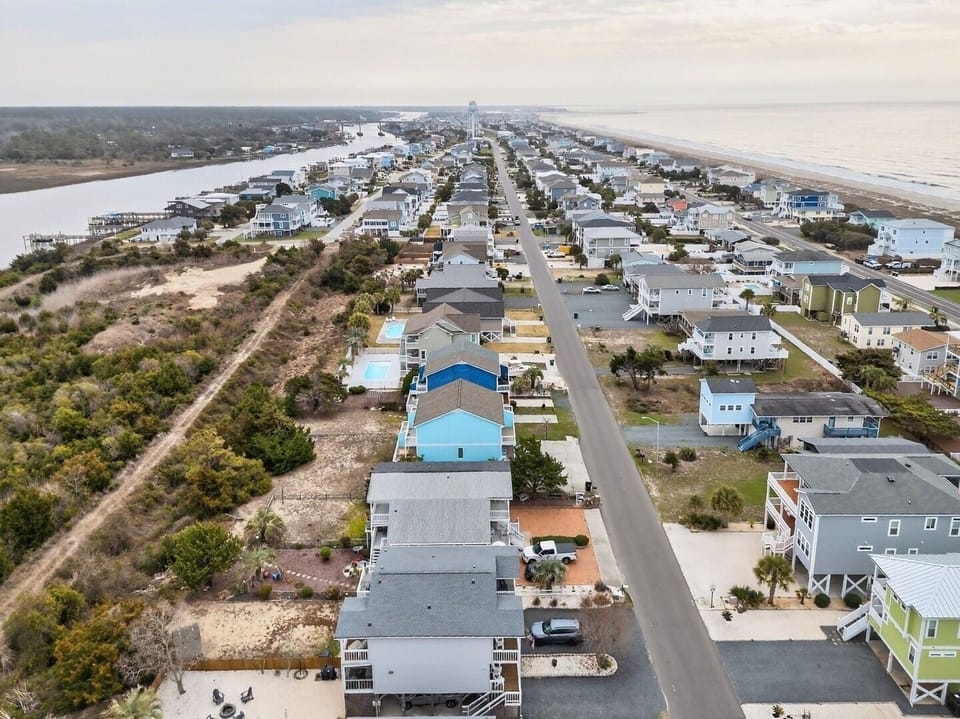 House, 2 Bedrooms | Aerial view