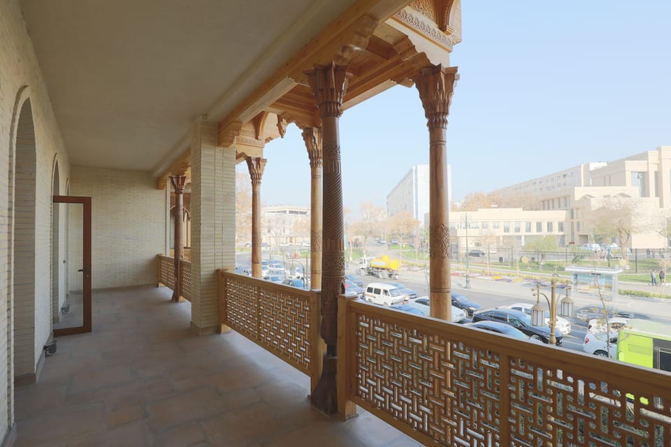Standard Twin Room, Balcony, City View | Property grounds