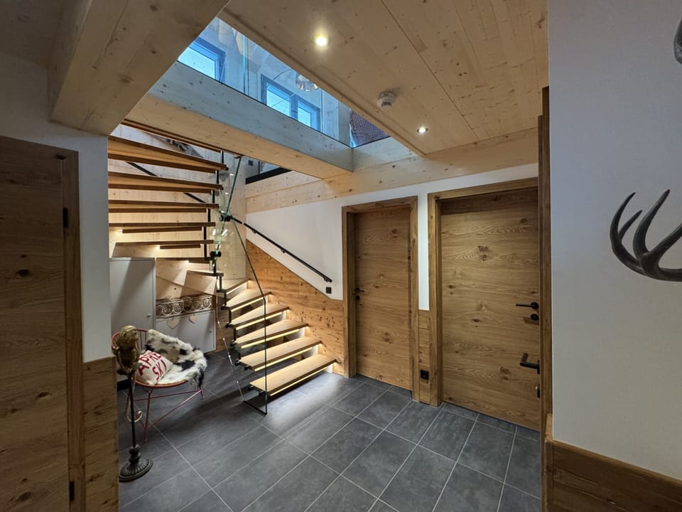 Chalet | Interior